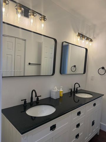 8208 NW 9th Ct 1, Plantation, FL 33324
