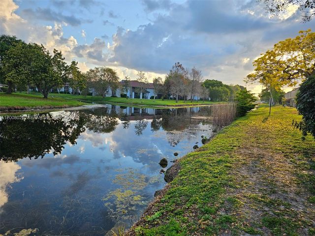 8208 NW 9th Ct 1, Plantation, FL 33324
