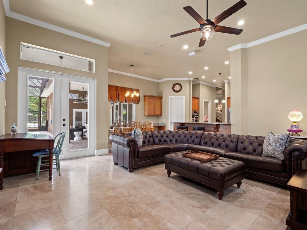 Image 24 of property listing at 9223 HIDDEN BAY LANE, Orlando, FL 32819
