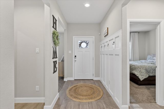 1721 Zilker Park Trail, Alvarado, TX 76009