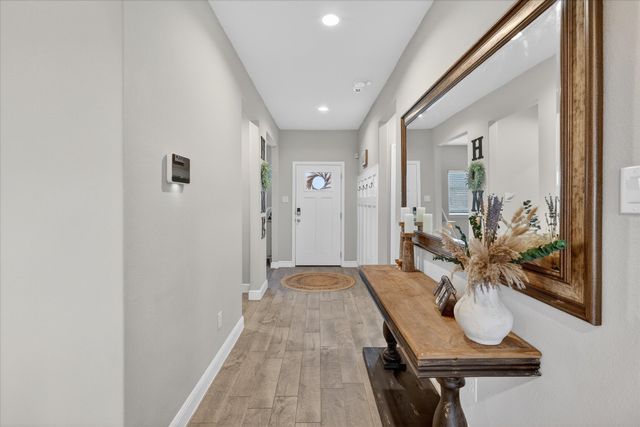 1721 Zilker Park Trail, Alvarado, TX 76009