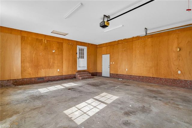 5371 Northwest School Road, Greensboro, NC 27409