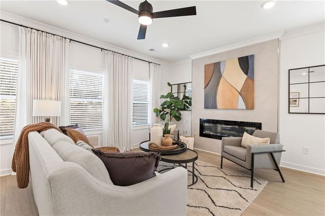 690 Sunstone Lane, Lawrenceville, GA 30043