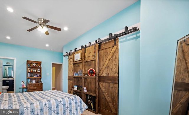 113 W EDGEVALE RD, Baltimore, MD 21225