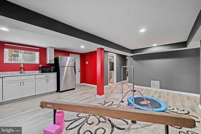 113 W EDGEVALE RD, Baltimore, MD 21225