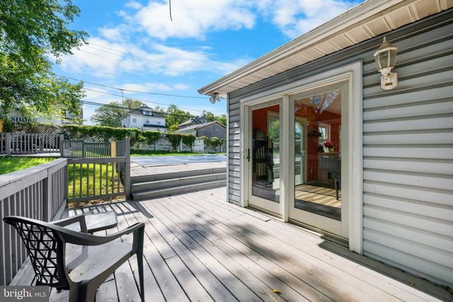 113 W EDGEVALE RD, Baltimore, MD 21225