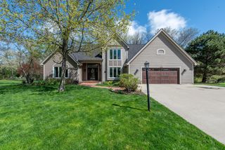 14695 Meadowshire DRIVE, New Berlin, WI 53151