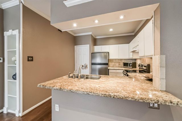 1330 Old Spanish Trail 2204, Houston, TX 77054