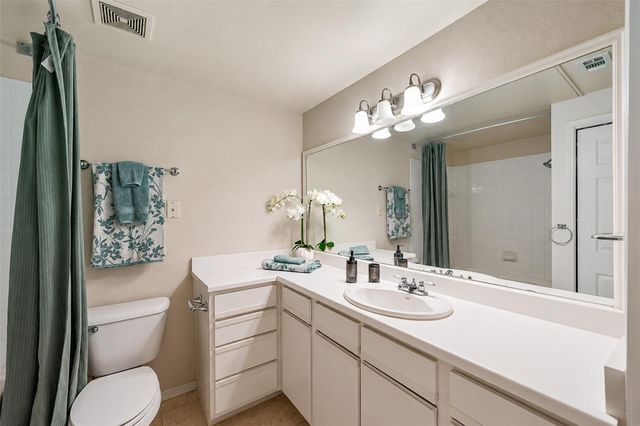 1330 Old Spanish Trail 2204, Houston, TX 77054