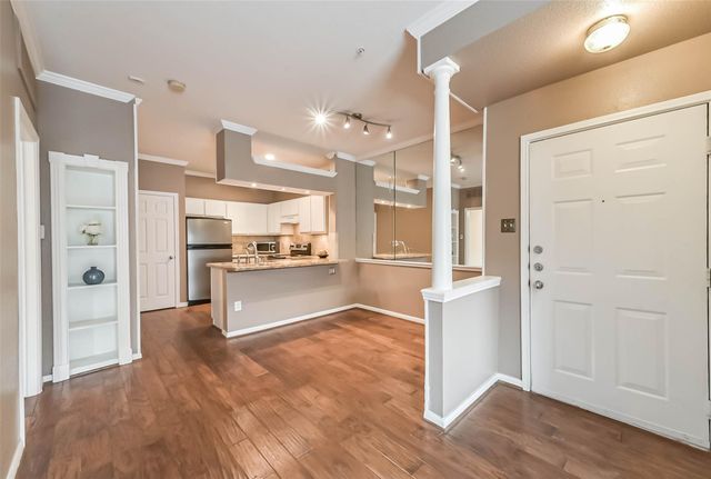 1330 Old Spanish Trail 2204, Houston, TX 77054