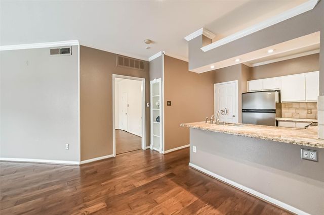 1330 Old Spanish Trail 2204, Houston, TX 77054