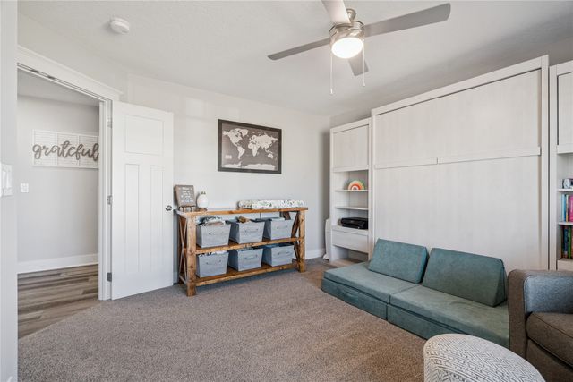 1225 NE 53rd Court, Ankeny, IA 50021