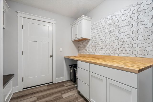 1225 NE 53rd Court, Ankeny, IA 50021