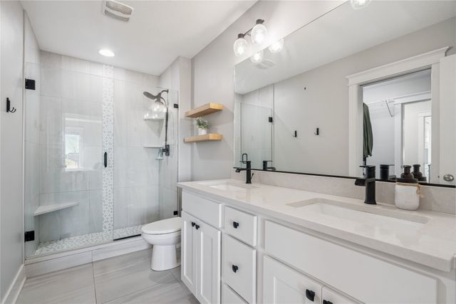 1225 NE 53rd Court, Ankeny, IA 50021