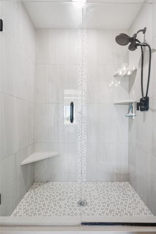 1225 NE 53rd Court, Ankeny, IA 50021