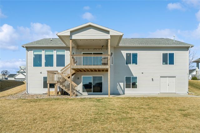 1225 NE 53rd Court, Ankeny, IA 50021
