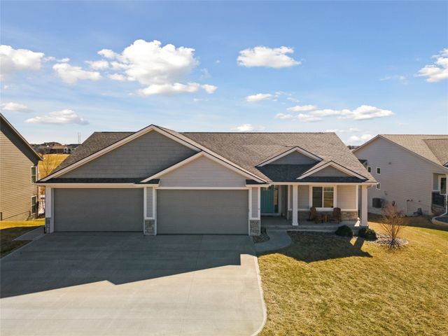 1225 NE 53rd Court, Ankeny, IA 50021