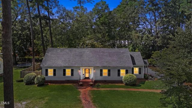 1106 S 1st Street, Smithfield, NC 27577
