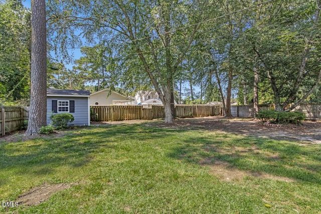 1106 S 1st Street, Smithfield, NC 27577