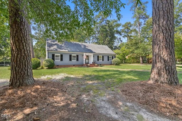 1106 S 1st Street, Smithfield, NC 27577