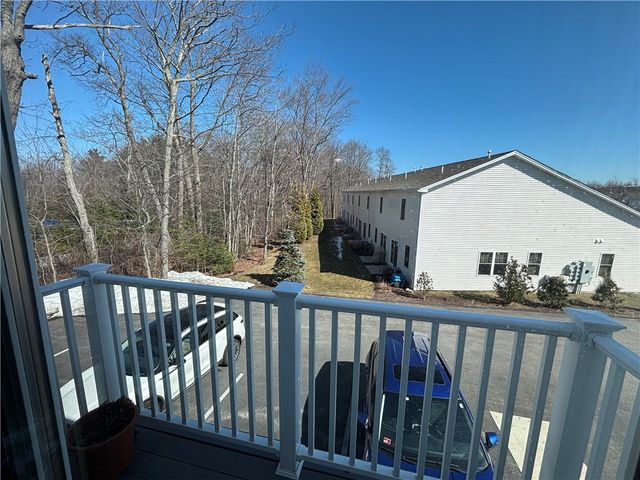 9 Gray Coach Lane 913, Cranston, RI 02921