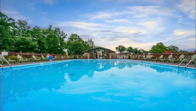 595 Timbercreek Road J-101, Branson, MO 65616