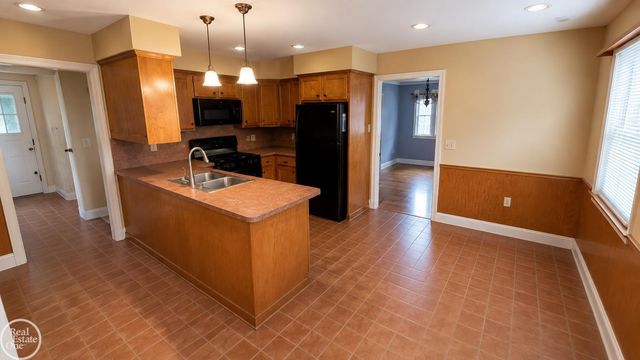 140 S Wilson Boulevard, Mt Clemens, MI 48043