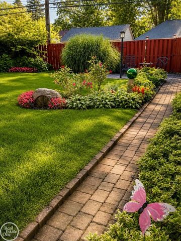 140 S Wilson Boulevard, Mt Clemens, MI 48043