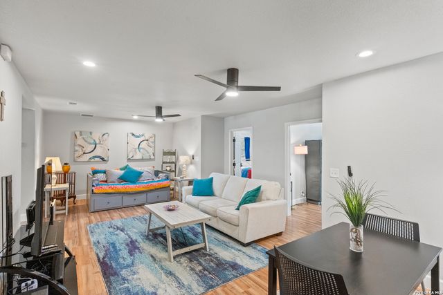 2414 Texas Ave, San Antonio, TX 78228