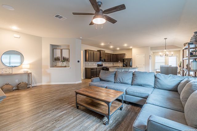 2569 McCrae, New Braunfels, TX 78130