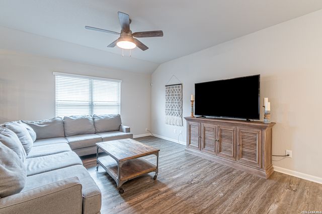 2569 McCrae, New Braunfels, TX 78130