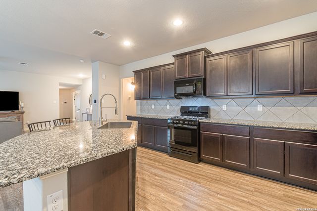 2569 McCrae, New Braunfels, TX 78130
