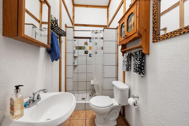126 Smallwood Court, Springtown, TX 76082
