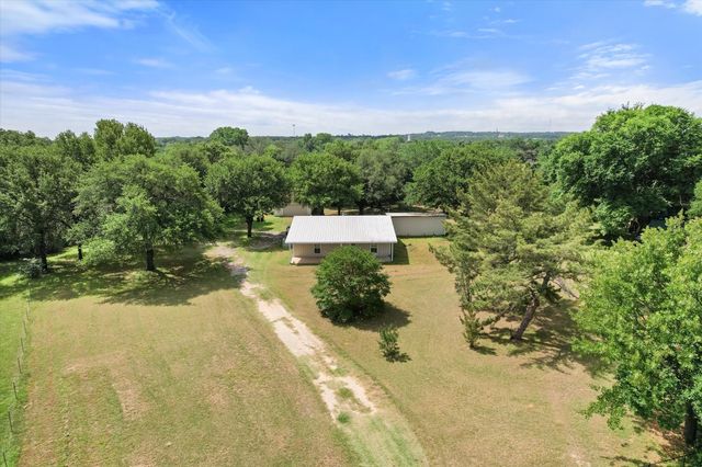 126 Smallwood Court, Springtown, TX 76082