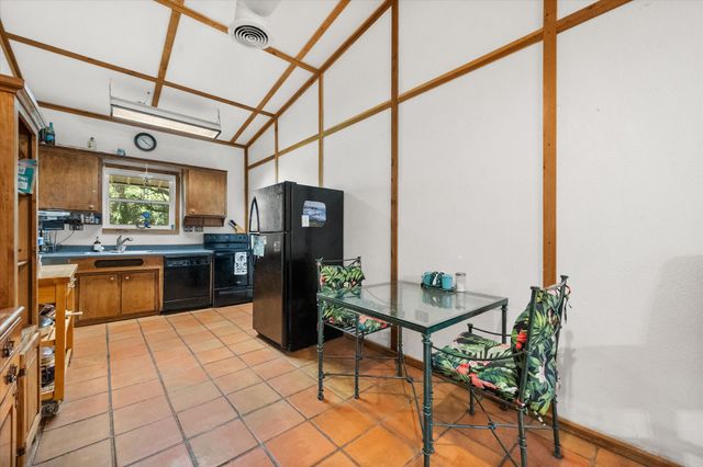 126 Smallwood Court, Springtown, TX 76082