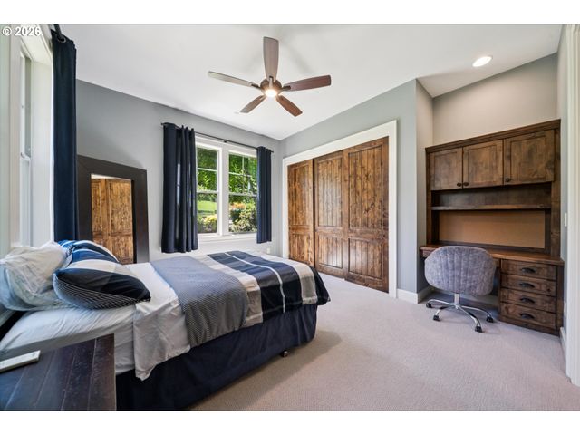 23590 Sw Elderberry Ln, West Linn, OR 97068