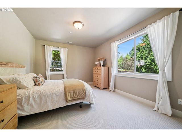 23590 Sw Elderberry Ln, West Linn, OR 97068