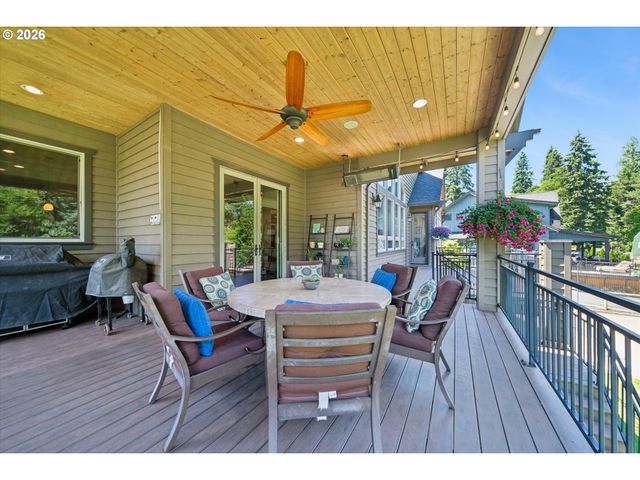 23590 Sw Elderberry Ln, West Linn, OR 97068