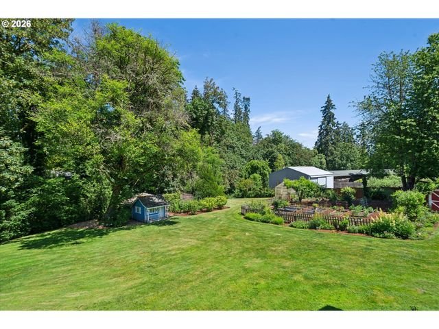 23590 Sw Elderberry Ln, West Linn, OR 97068