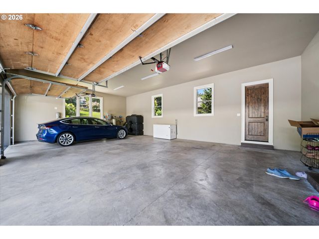 23590 Sw Elderberry Ln, West Linn, OR 97068