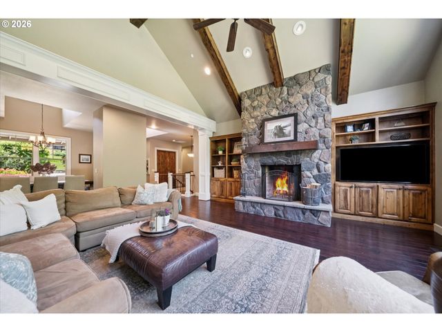 23590 Sw Elderberry Ln, West Linn, OR 97068