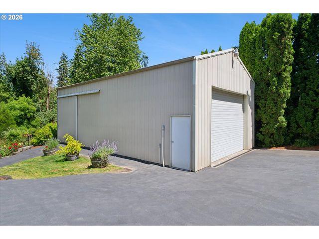 23590 Sw Elderberry Ln, West Linn, OR 97068