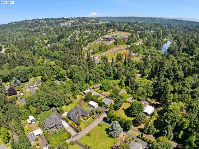 23590 Sw Elderberry Ln, West Linn, OR 97068