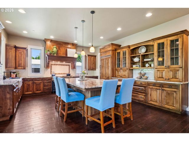 23590 Sw Elderberry Ln, West Linn, OR 97068