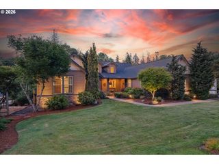23590 Sw Elderberry Ln, West Linn, OR 97068