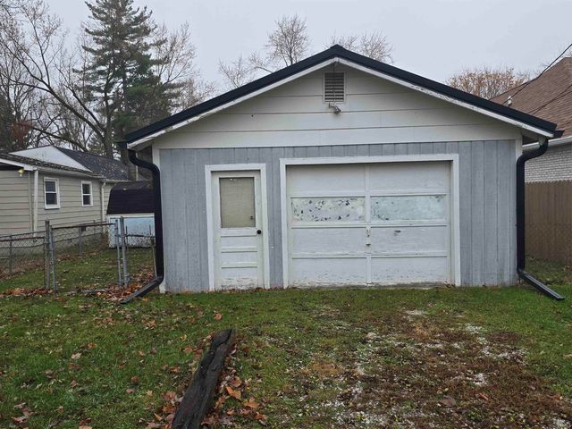 227 E 11th Street, Jonesboro, IN 46938