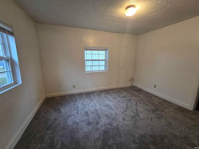 227 E 11th Street, Jonesboro, IN 46938