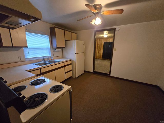 227 E 11th Street, Jonesboro, IN 46938