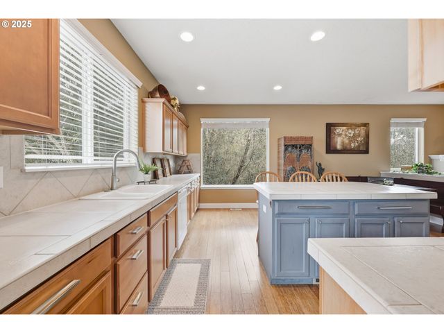 2642 Se PHEASANT Way, Gresham, OR 97080
