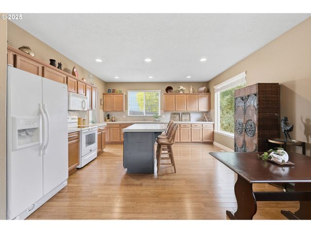 2642 Se PHEASANT Way, Gresham, OR 97080